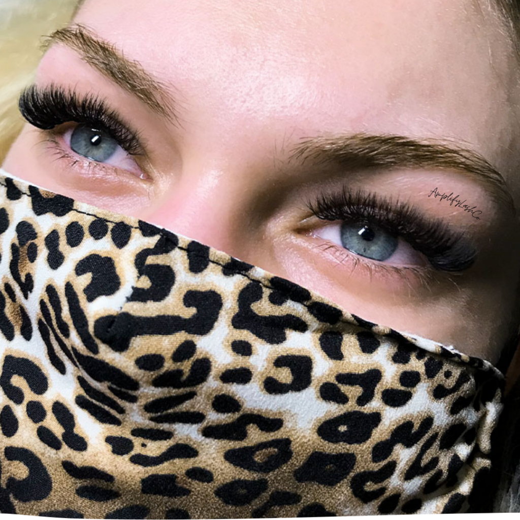 Volume Lashes on young woman